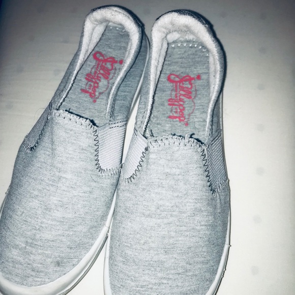 Light gray slip on shoes - Picture 1 of 6